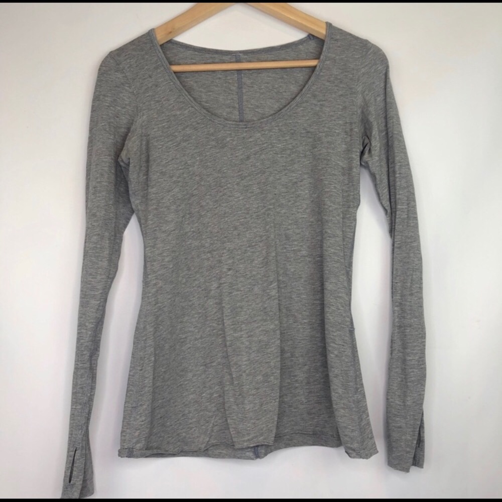 Lululemon long sleeve size 6